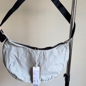 Limited edition UO Baggu Light Gray Crossbody Bag NWT